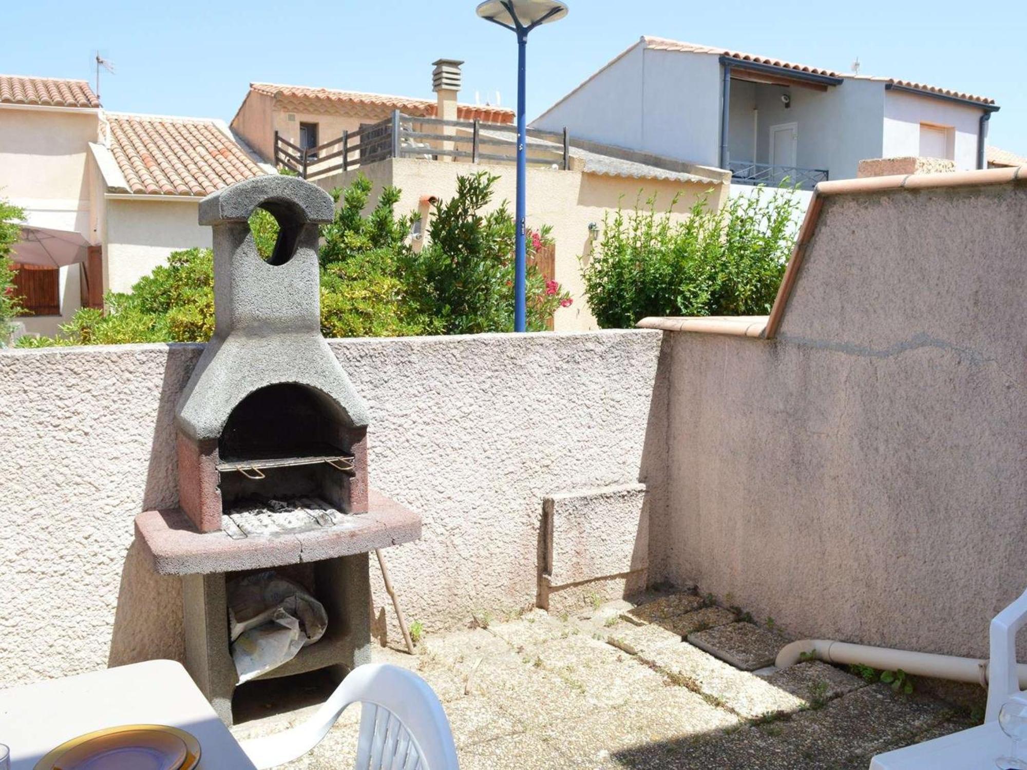 Pavillon Familial 6 Pers A 200M De La Plage Avec Terrasse, Barbecue Et Parking. - Fr-1-229D-227 Saint-Pierre-la-Mer  Εξωτερικό φωτογραφία